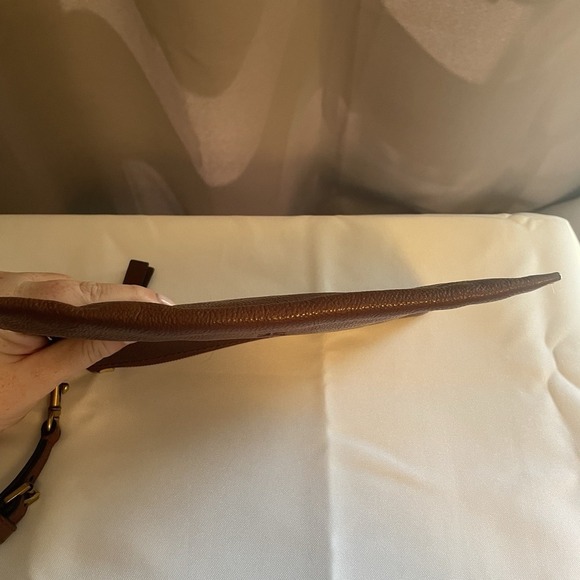 Frye Brown Leather Rectangle Wristlet Wallet Pouch Card Holder Inside - Picture 3 of 12